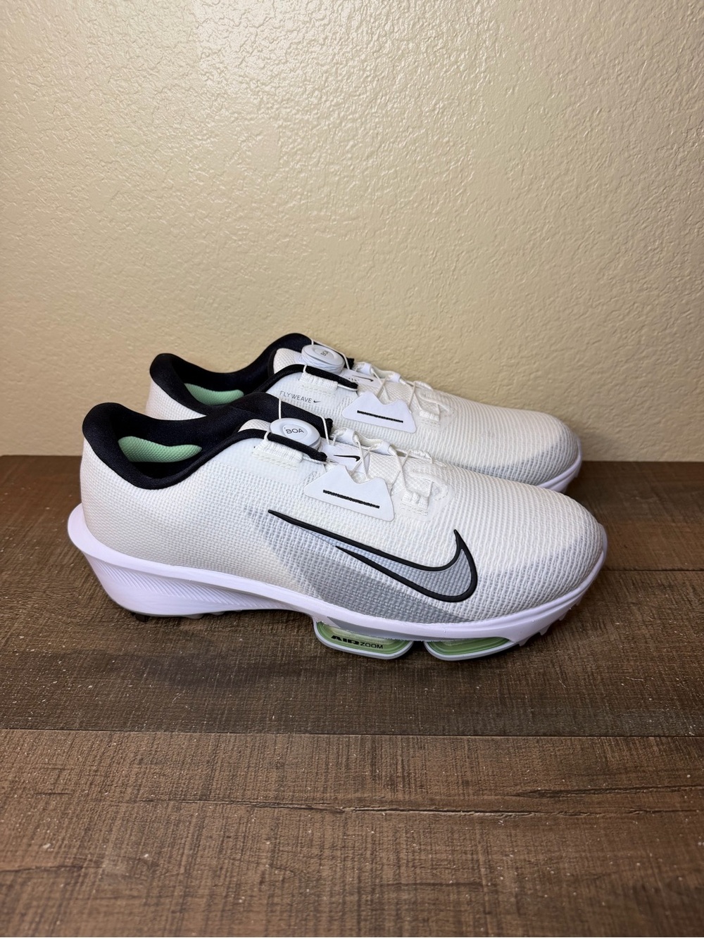 Nike Infinity Tour BOA 2 Golf “White Pure Platinum Green”
- Size 10.5 Wide Men.